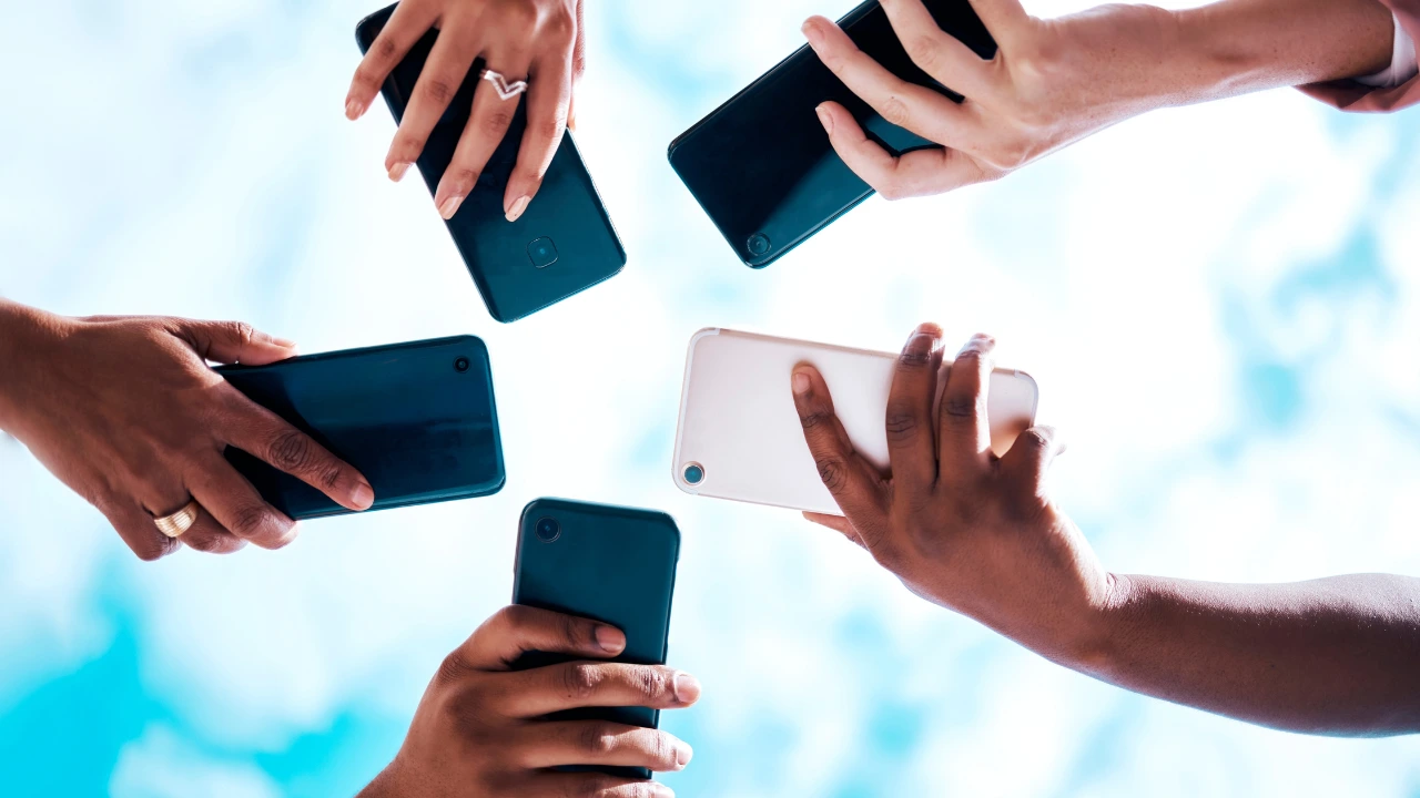 Explore the Top 10 Best 8GB RAM Mobiles Under 30000 in Pakistan​