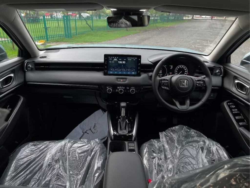 honda-hr-v-e-hev-interior