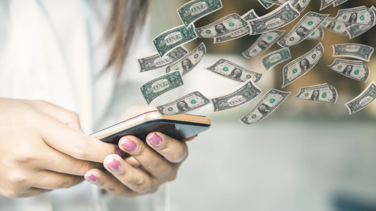 Understanding the Active vs Passive Income with Examples 