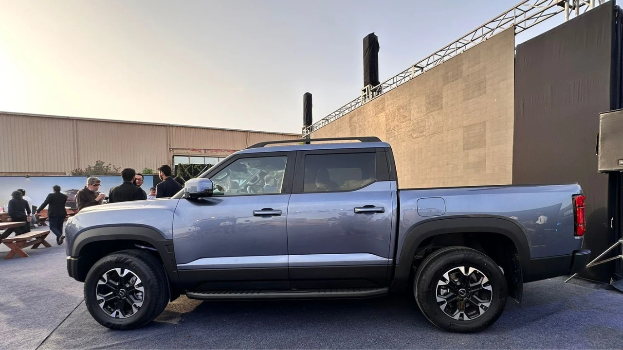 A Powerful Hybrid Pickup Truck BYD Shark 6 PHEV Now in Pakistan