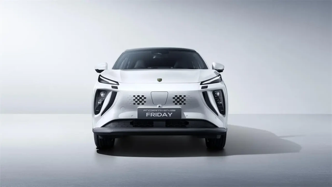 Forthing Friday Reev Arriving in Pakistan Soon!