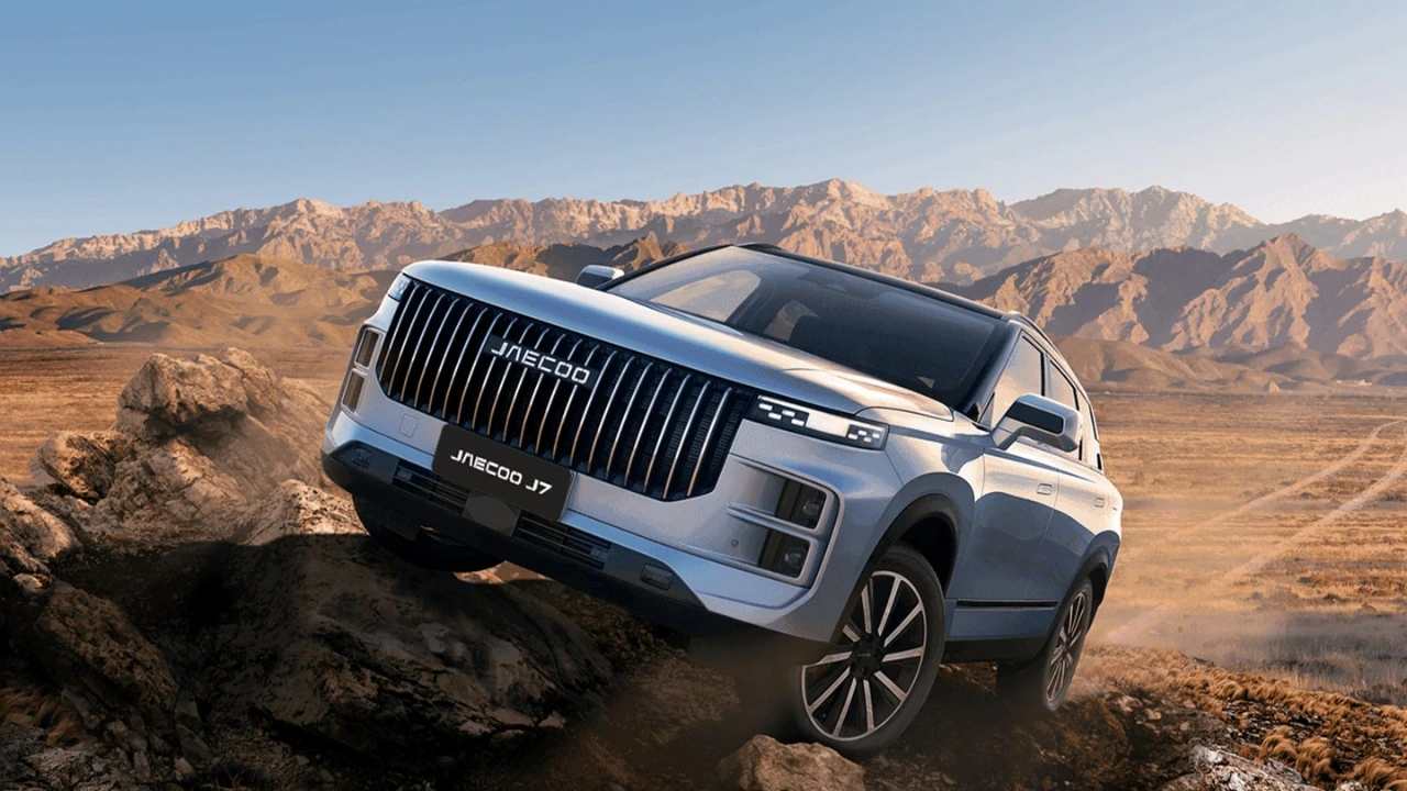 JAECOO J7 PHEV Makes its Way in Pakistan!
